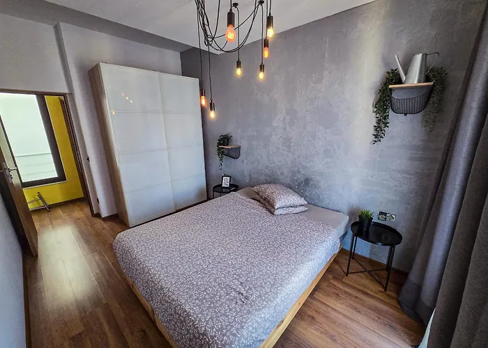 Apartment Cozy Homez-palace Of Parliament By Chr Luxury Bucharest